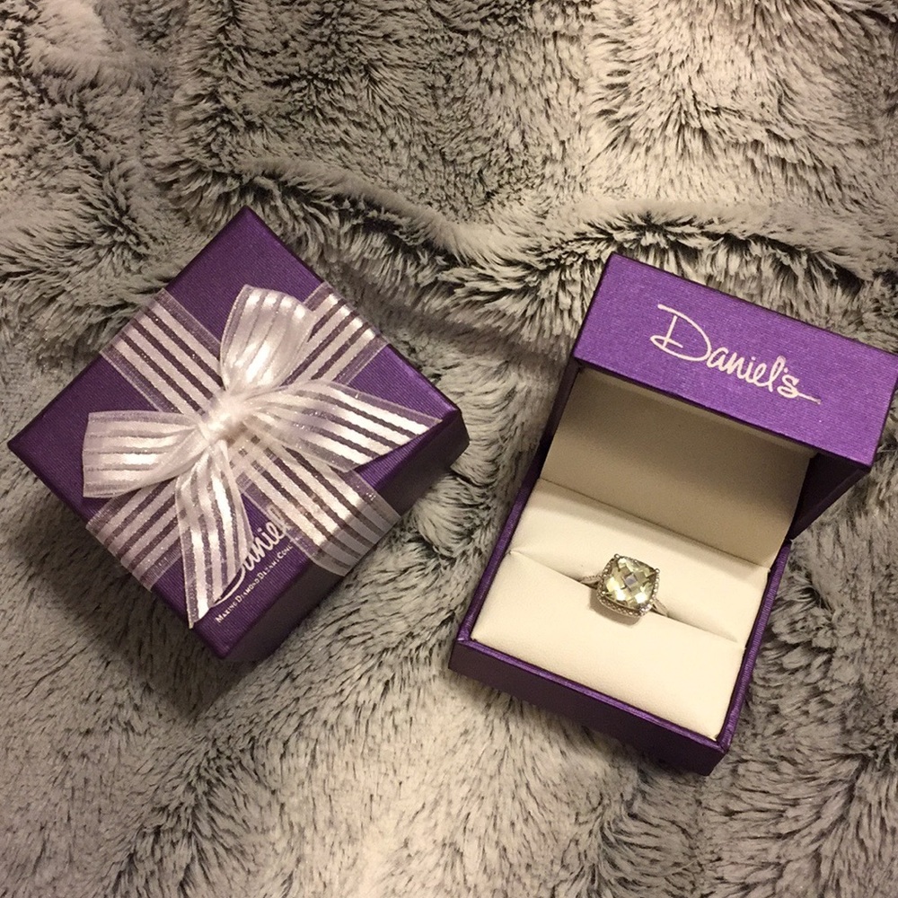 DANIEL'S JEWELERS Tourmaline RING